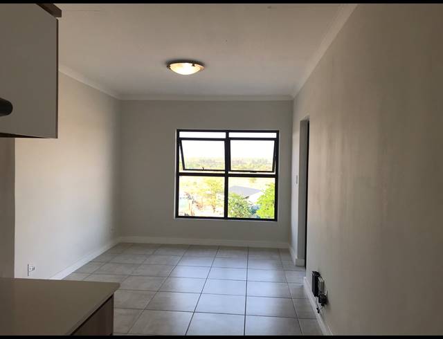 1 bed property to rent in WILLOW PARK MANOR